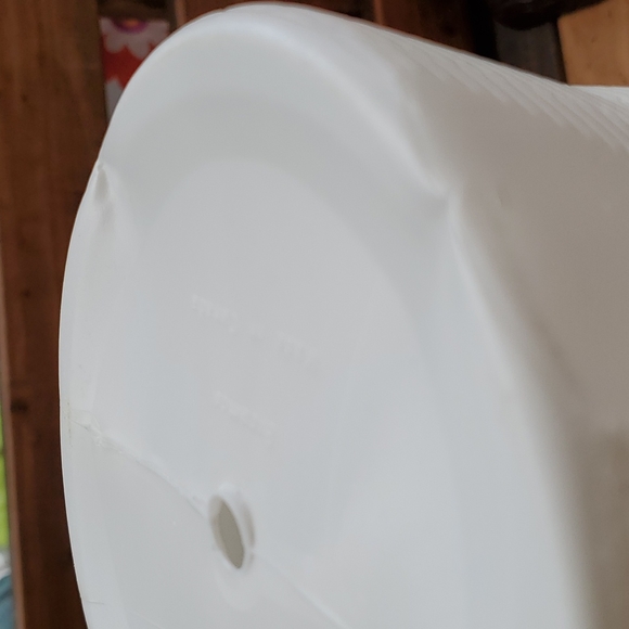 MCM breamco blow mold T-P roll holder - Picture 6 of 13